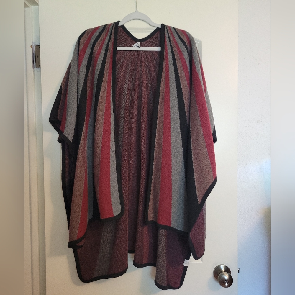 Jon & Anna, plus size, Red, Black, and Gray.